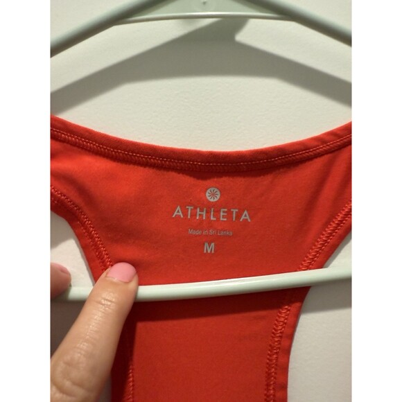 Athleta Tank Top Womens M Red Racerback Polyester Blend Scoop Neck Stretch - Picture 2 of 5